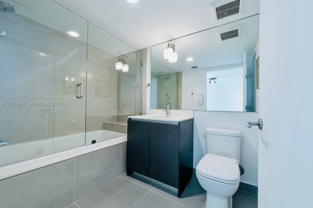 6620 INDIAN CREEK #114 Miami Beach, FL 33141