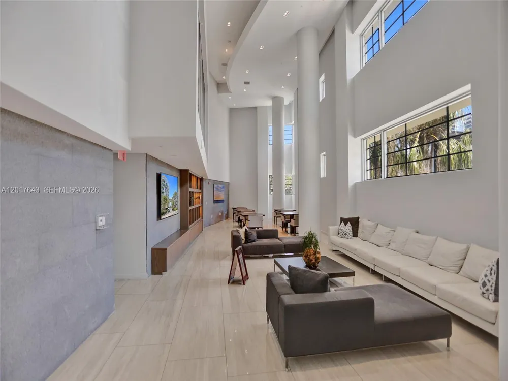 6620 INDIAN CREEK #114 Miami Beach, FL 33141