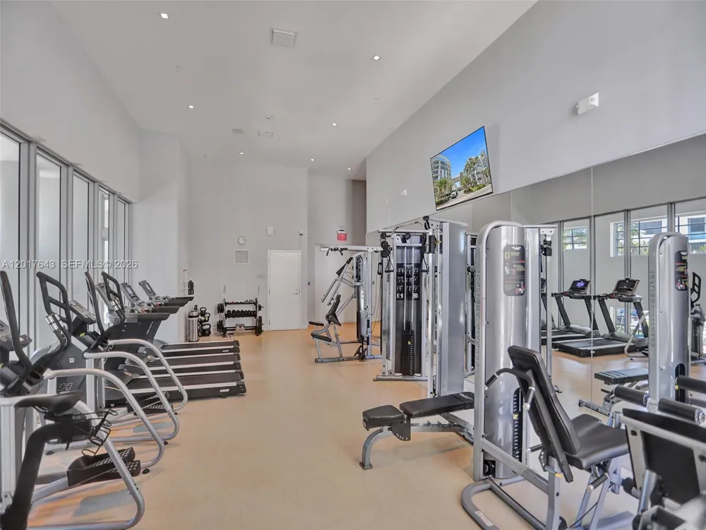 6620 INDIAN CREEK #114 Miami Beach, FL 33141