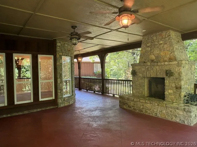 308 Waterford Street Catoosa, OK 74015