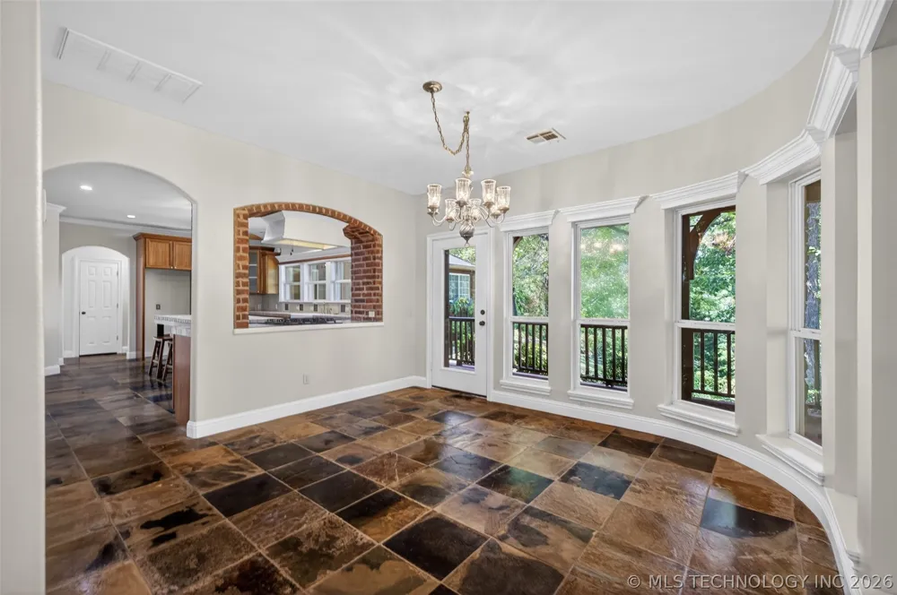 308 Waterford Street Catoosa, OK 74015