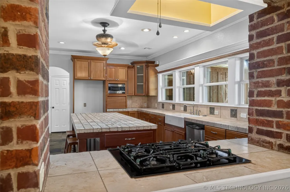 308 Waterford Street Catoosa, OK 74015