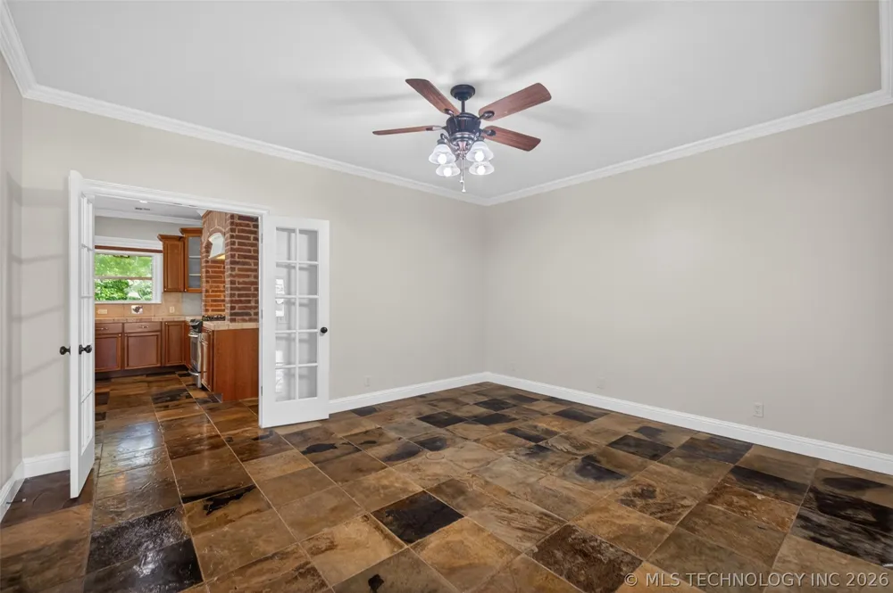 308 Waterford Street Catoosa, OK 74015