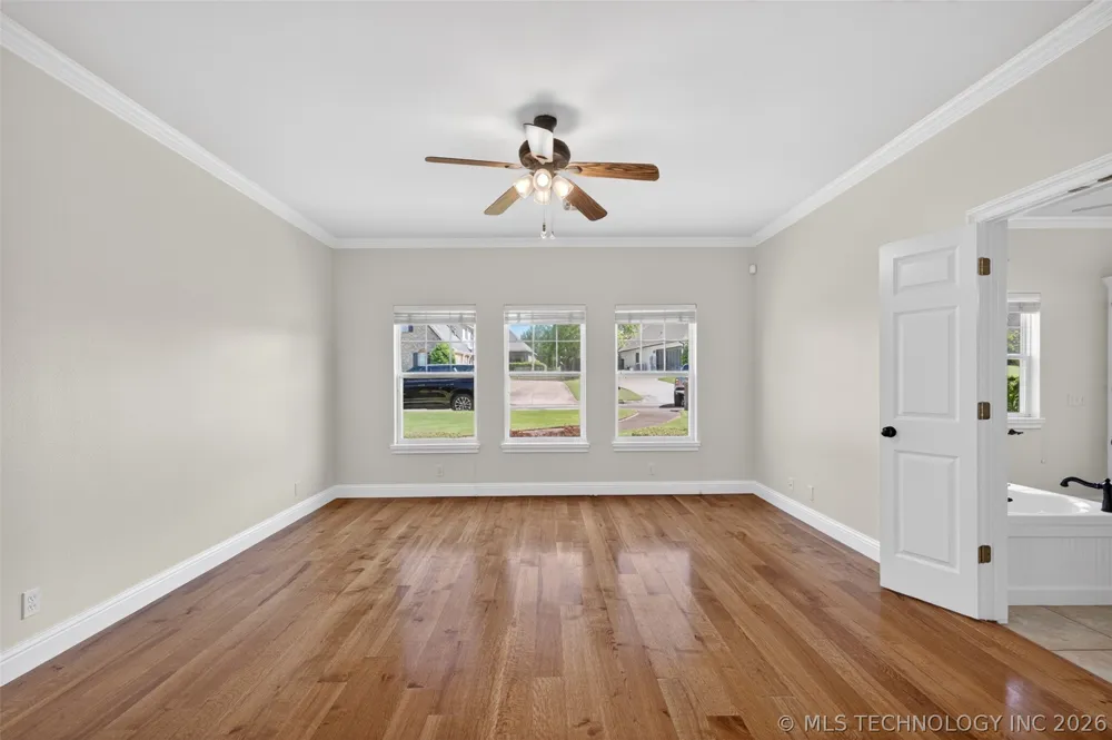 308 Waterford Street Catoosa, OK 74015