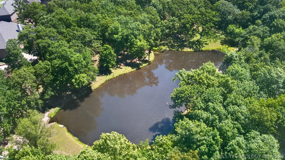 308 Waterford Street Catoosa, OK 74015