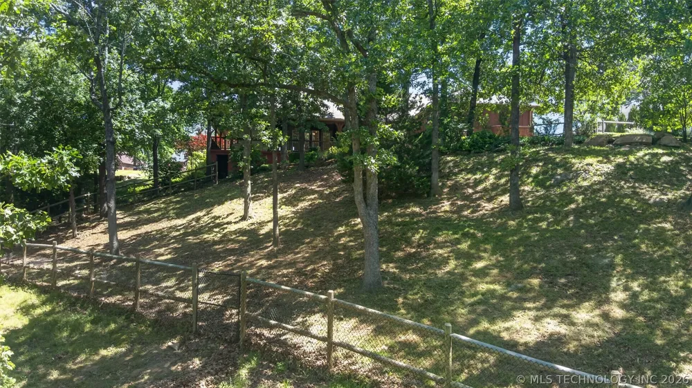 308 Waterford Street Catoosa, OK 74015