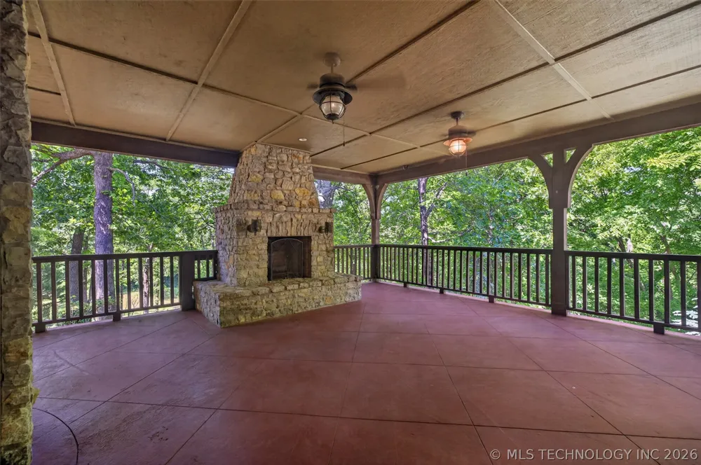 308 Waterford Street Catoosa, OK 74015