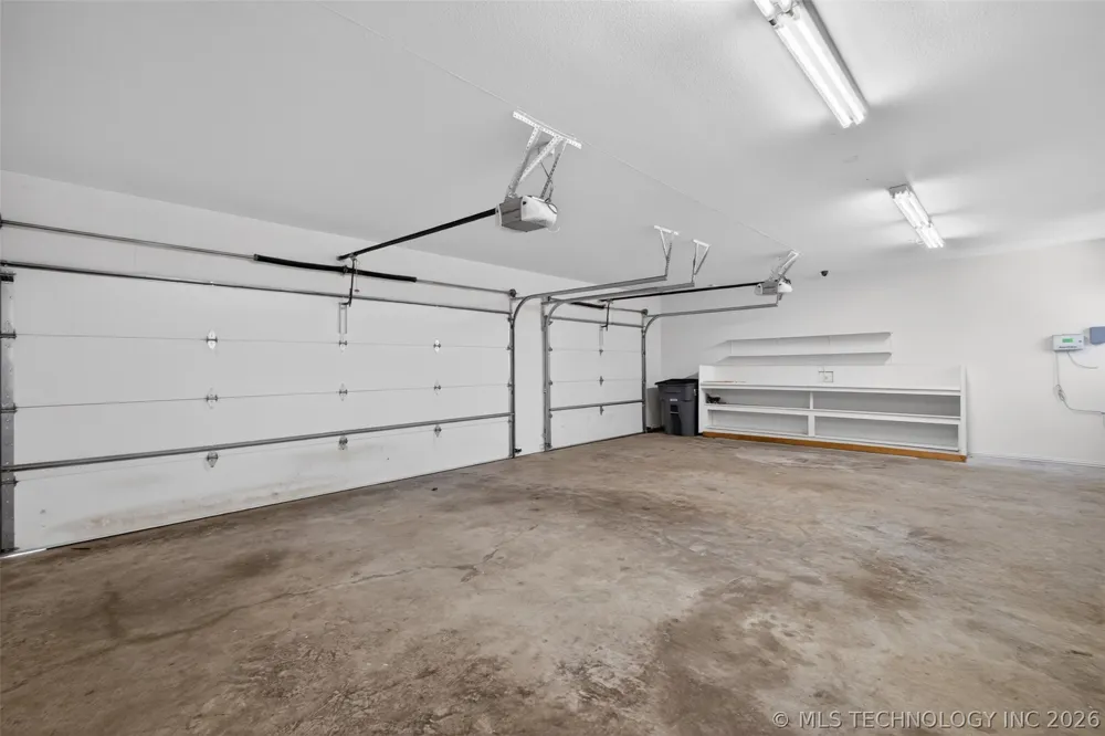 308 Waterford Street Catoosa, OK 74015