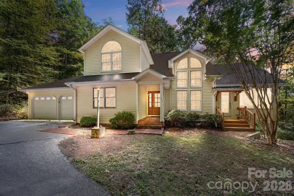 160 Little Mine Mountain Drive Saluda, NC 28773