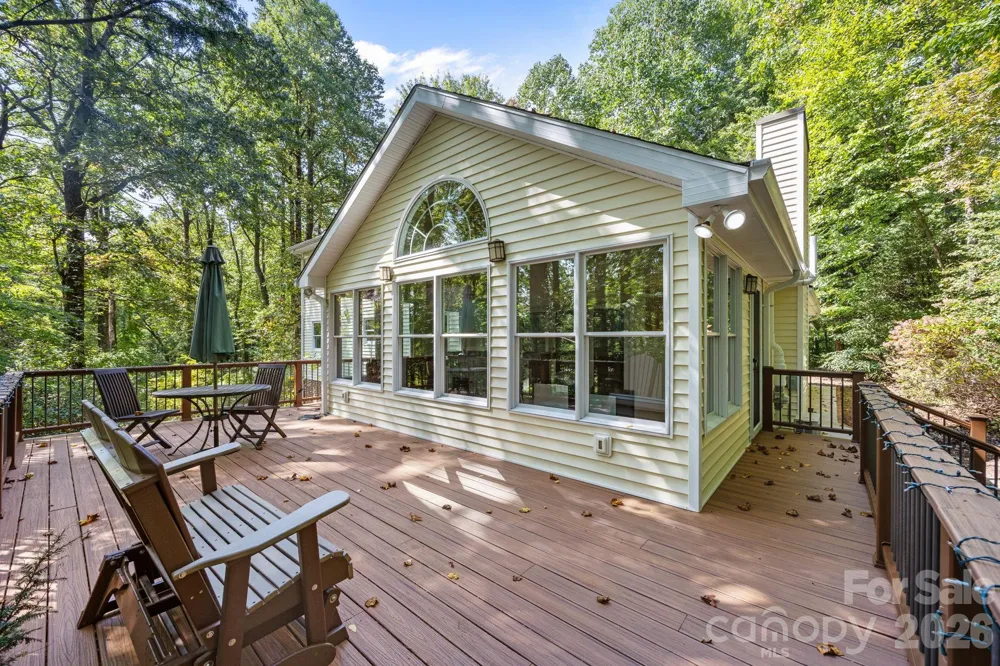 160 Little Mine Mountain Drive Saluda, NC 28773