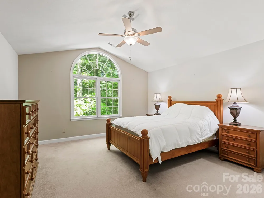 160 Little Mine Mountain Drive Saluda, NC 28773