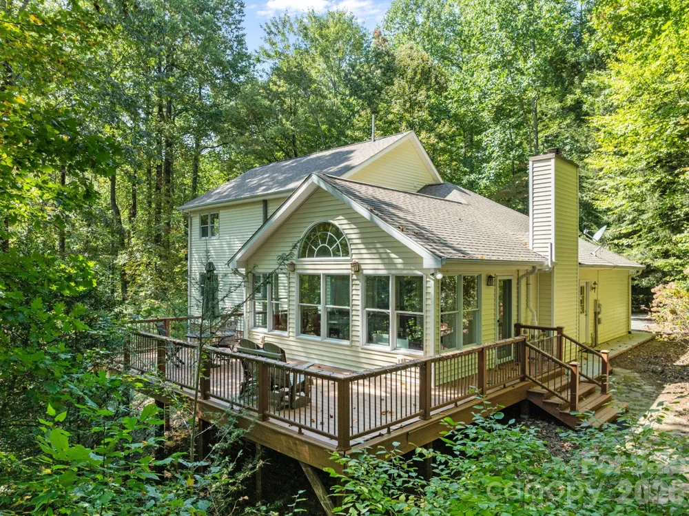 160 Little Mine Mountain Drive Saluda, NC 28773