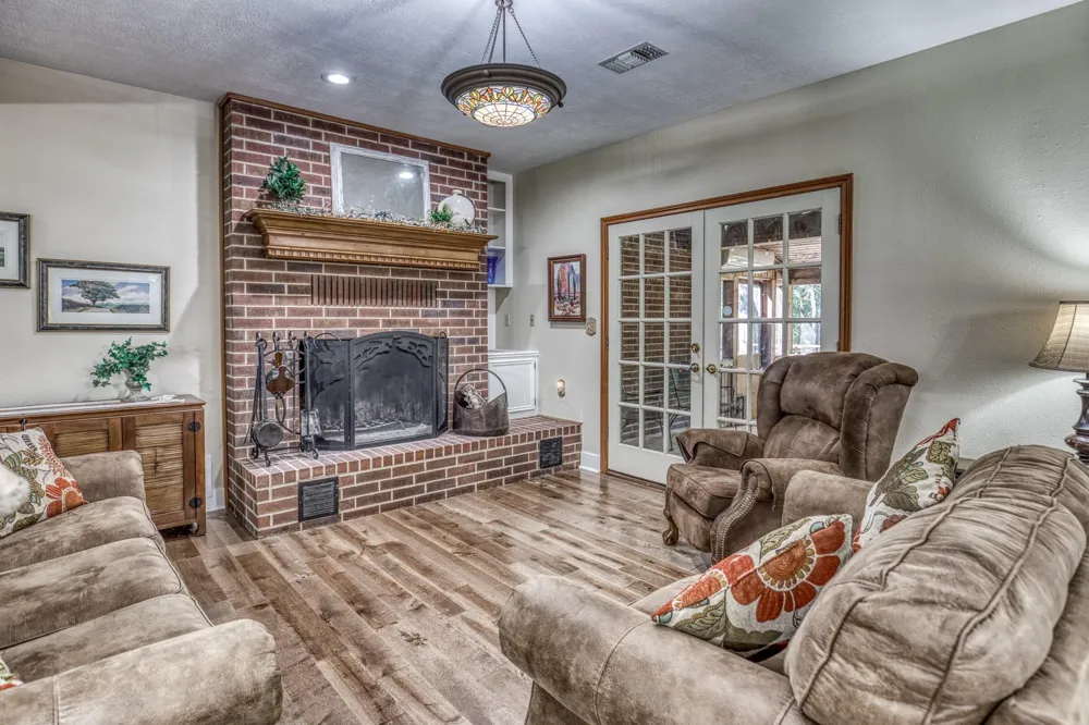 1017 Allen Road Cat Spring, TX 78933