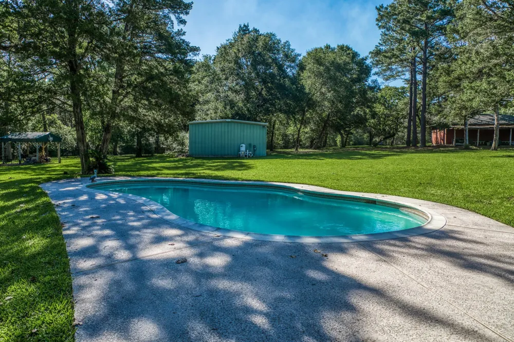 1017 Allen Road Cat Spring, TX 78933