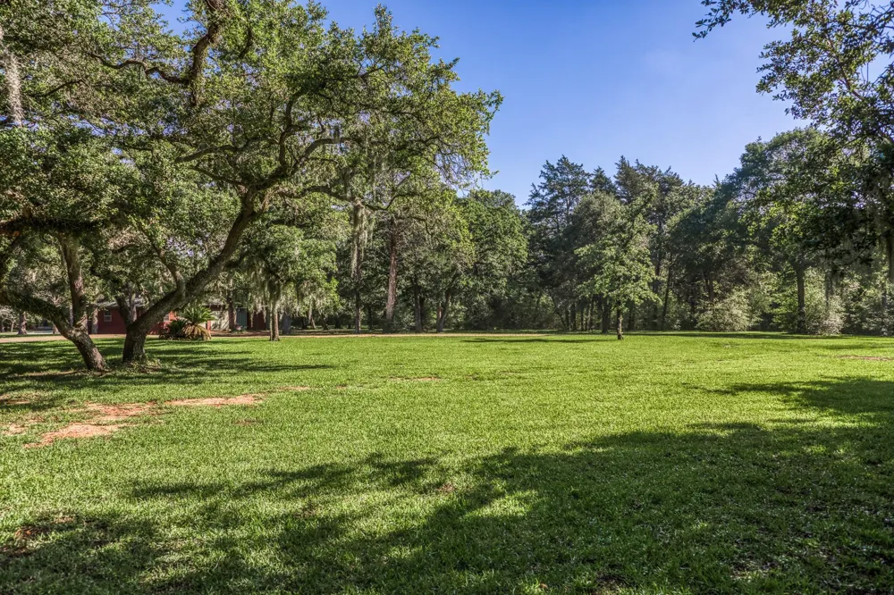 1017 Allen Road Cat Spring, TX 78933