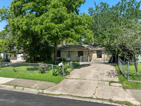 1122 Spur #D Street #D