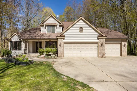 15056 Oakwood Drive