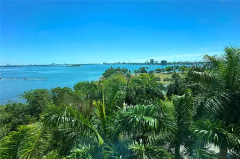 2000 Bayshore Dr #614