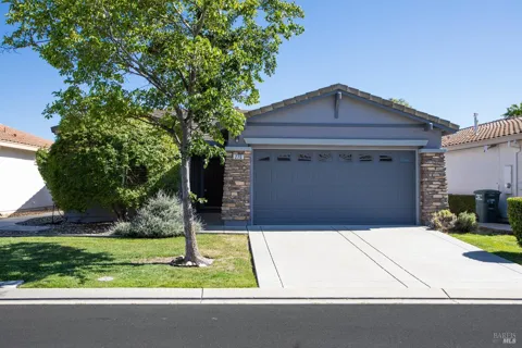 270 Foxwood Lane