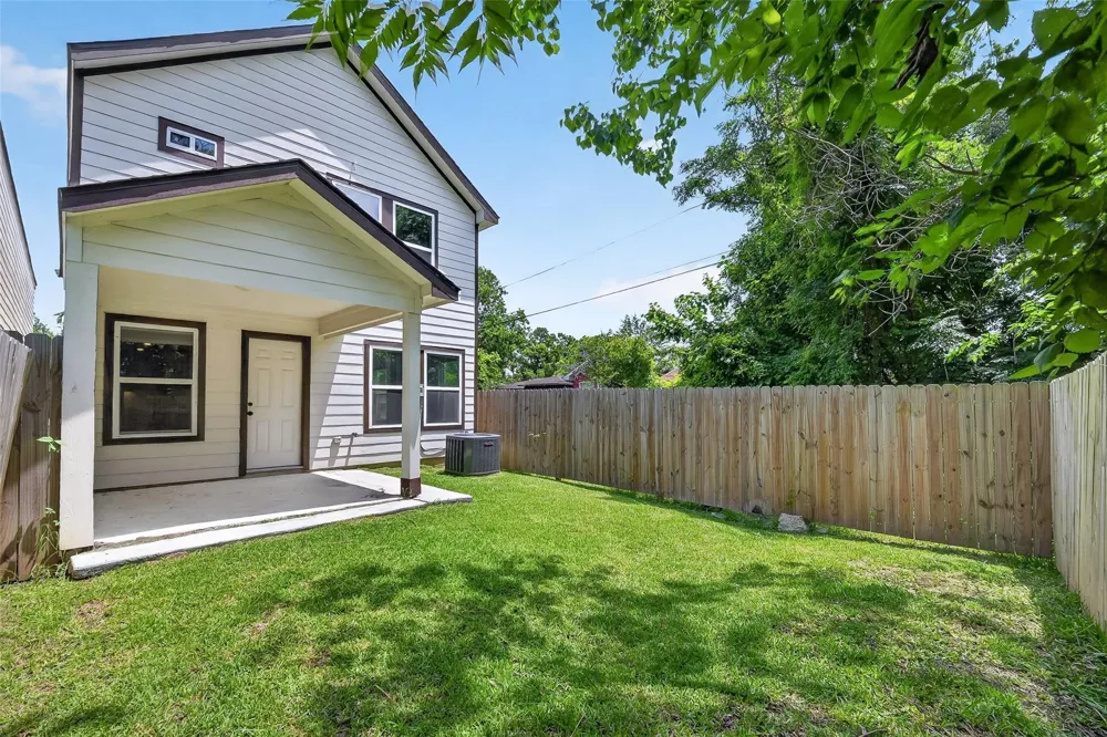 436 Owens Street Houston, TX 77029