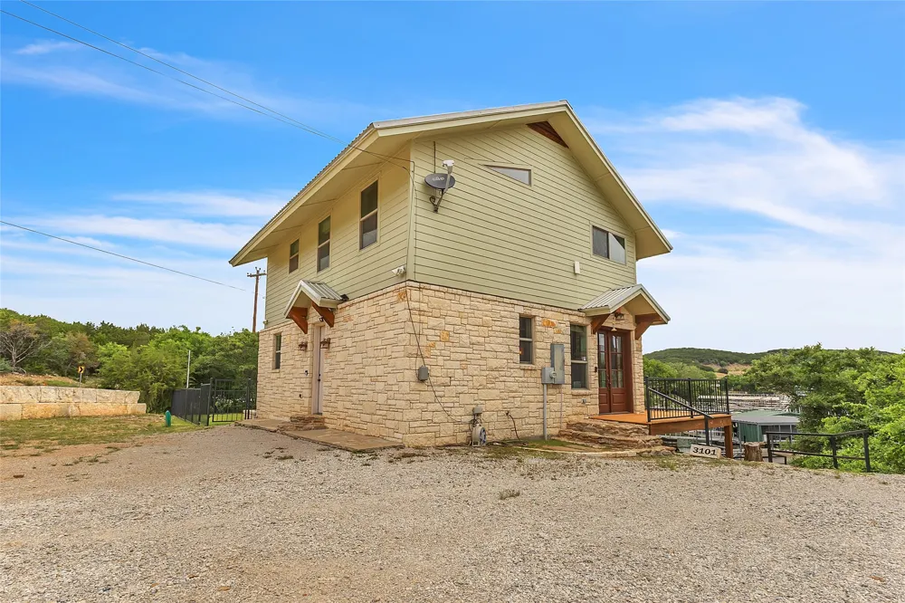 3101 Park Road 36 Graford, TX 76449