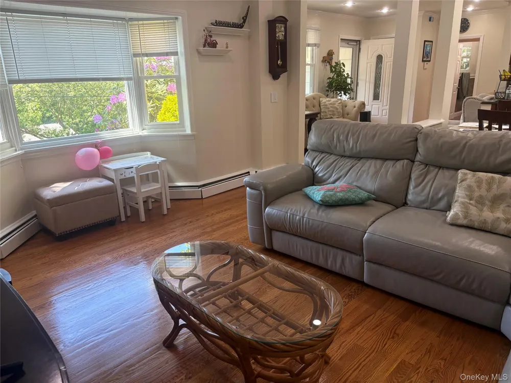 650 Warren Avenue Thornwood, NY 10594