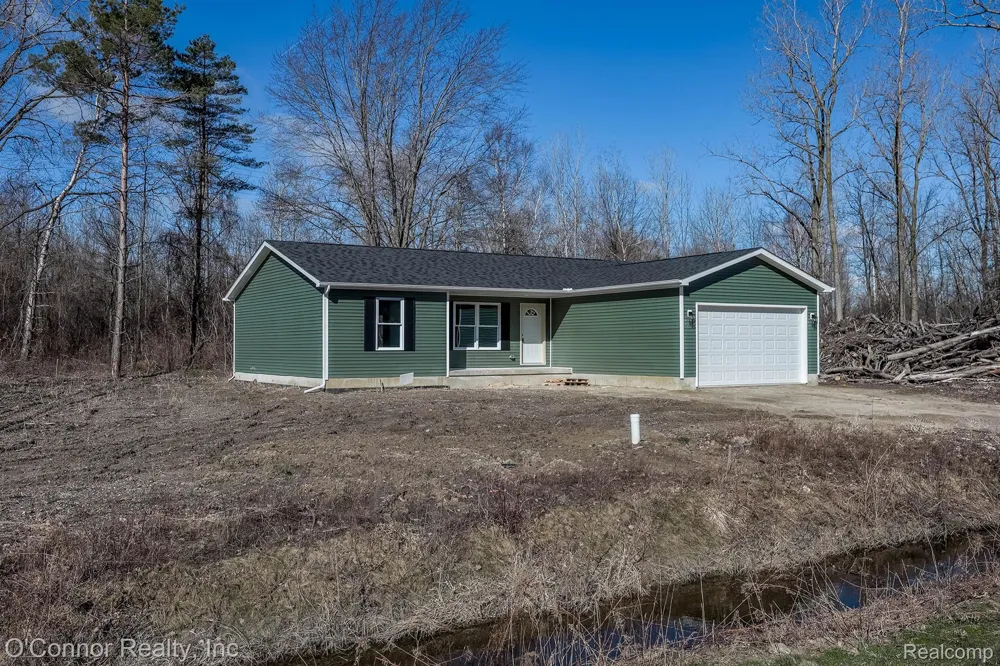 1047 39th Street Port Huron Charter Township, MI 48060