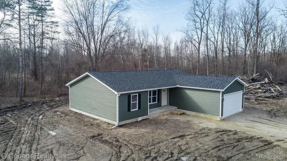 1047 39th Street Port Huron Charter Township, MI 48060