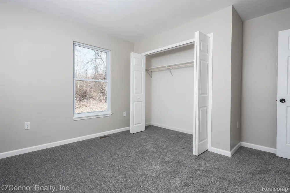 1047 39th Street Port Huron Charter Township, MI 48060