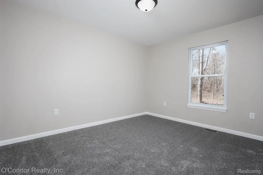 1047 39th Street Port Huron Charter Township, MI 48060
