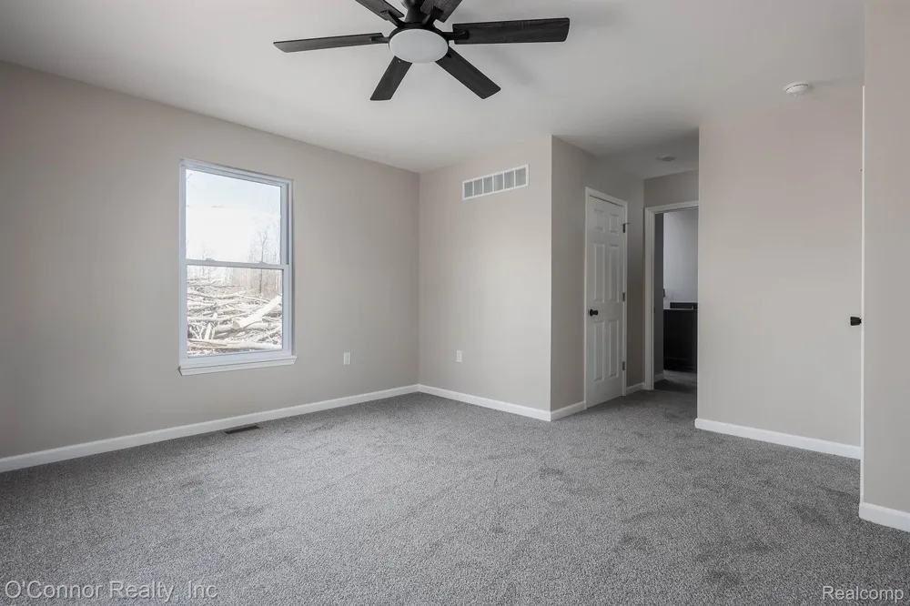 1047 39th Street Port Huron Charter Township, MI 48060