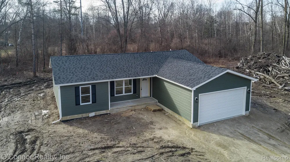 1047 39th Street Port Huron Charter Township, MI 48060