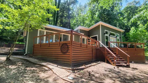 92 Lake Frankston