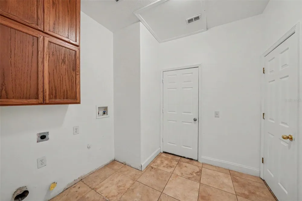 2436 SPRING HOLLOW LOOP Wesley Chapel, FL 33544