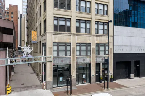 26 E Sixth Street #803