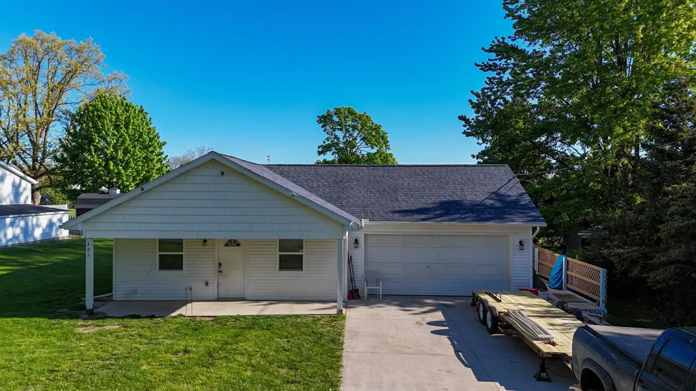 401 Barber Ithaca City, MI 48847