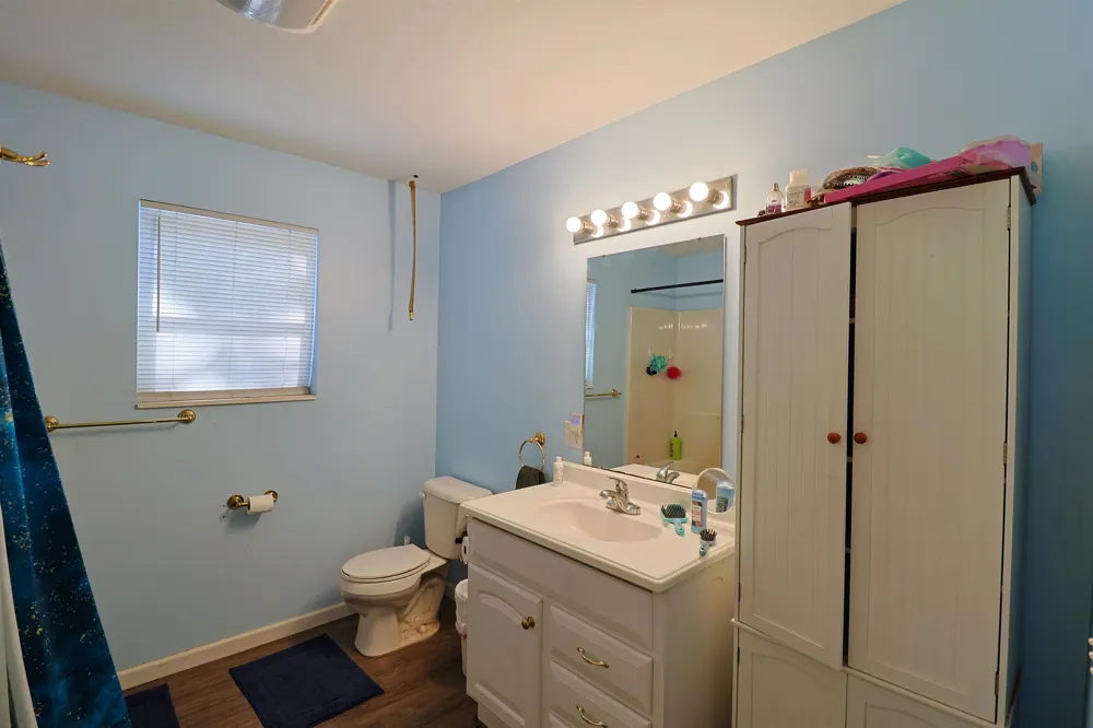 401 Barber Ithaca City, MI 48847