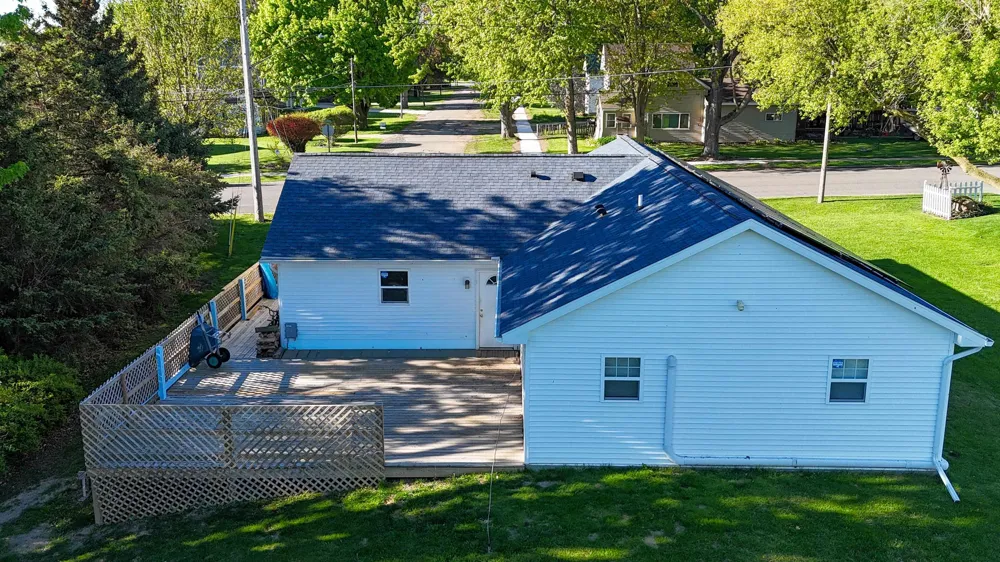401 Barber Ithaca City, MI 48847