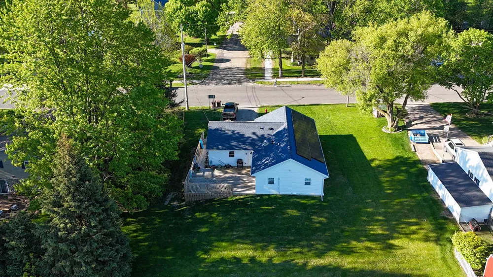 401 Barber Ithaca City, MI 48847