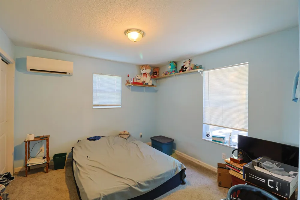 401 Barber Ithaca City, MI 48847