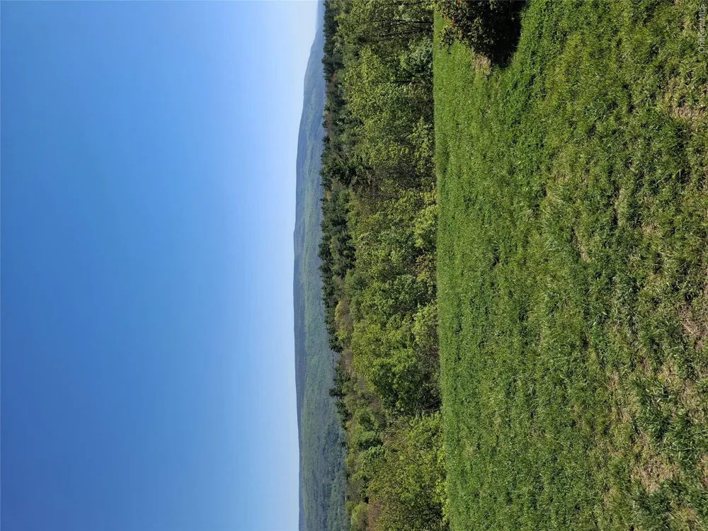 9 J&J ROAD Kerhonkson, NY 12446