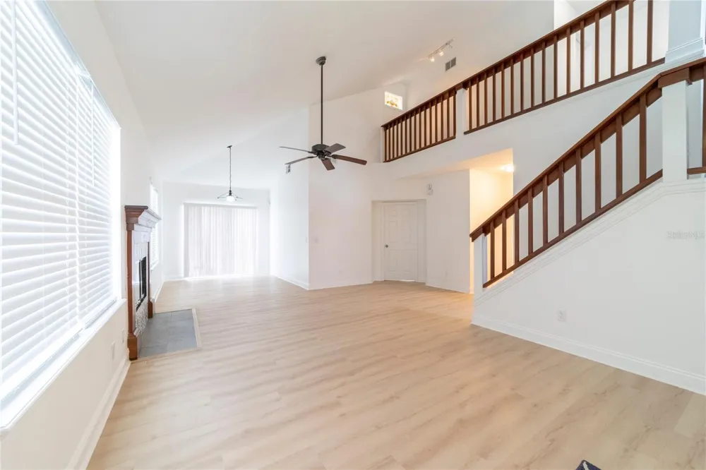 499 JULIAN LANE Maitland, FL 32751