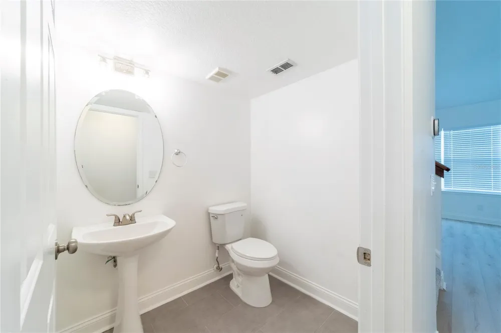 499 JULIAN LANE Maitland, FL 32751