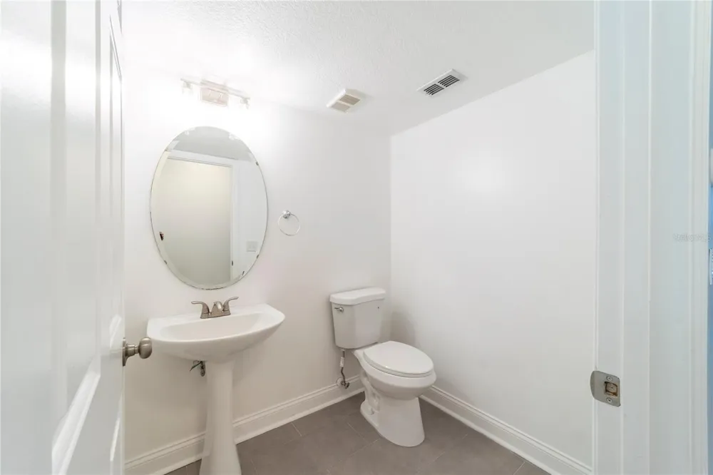 499 JULIAN LANE Maitland, FL 32751