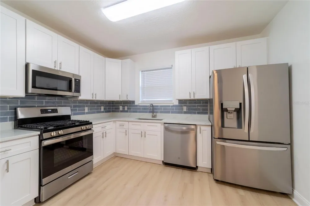 499 JULIAN LANE Maitland, FL 32751