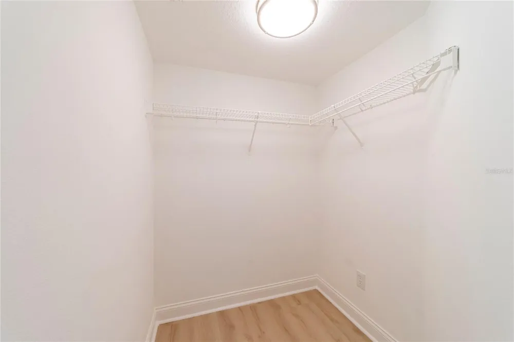 499 JULIAN LANE Maitland, FL 32751