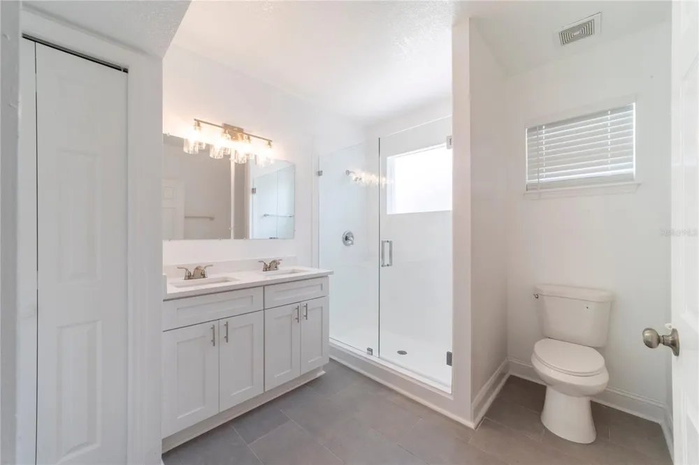 499 JULIAN LANE Maitland, FL 32751