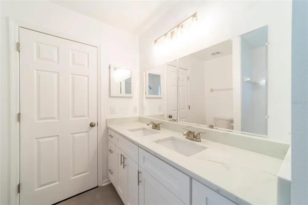 499 JULIAN LANE Maitland, FL 32751
