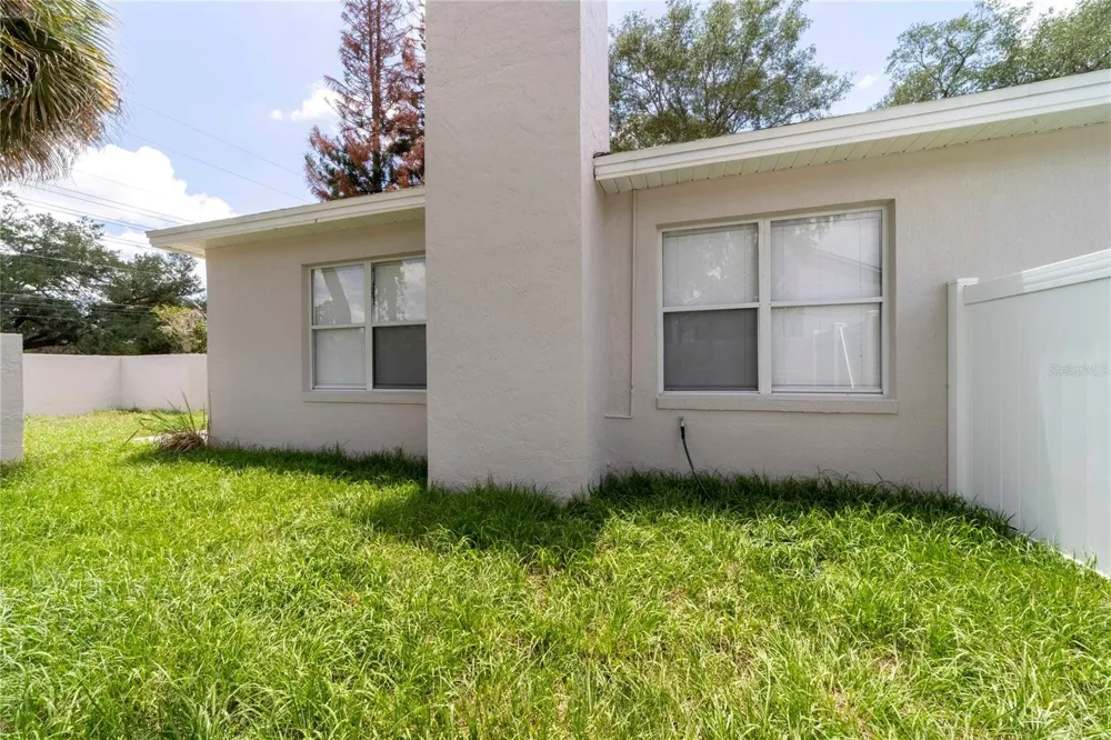 499 JULIAN LANE Maitland, FL 32751