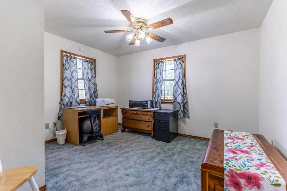 2062 Fm 1291 Fayetteville, TX 78940